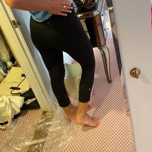 Cropped Lululemon black leggings
